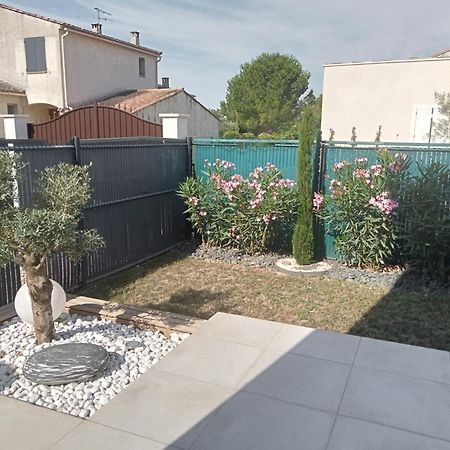 Les Lauriers Roses Apartman Fontvieille Kültér fotó