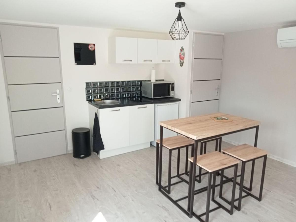 Les Lauriers Roses Apartman Fontvieille Kültér fotó